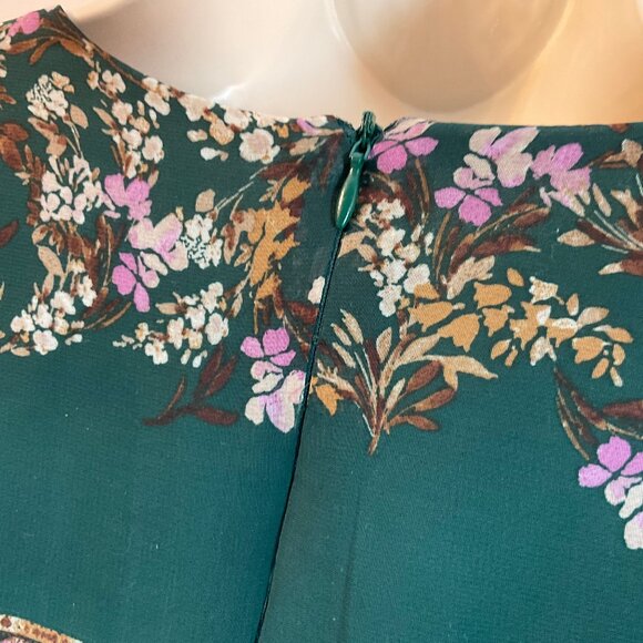 NWT Danny & Nicole Dress Dark Green Floral  Sz 4 - pleets sheer sleeves slip - Picture 7 of 12